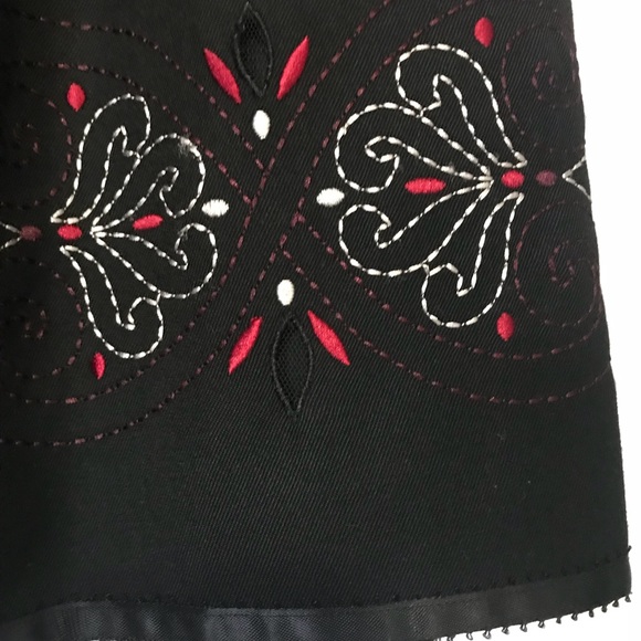 LOFT Embroidered Pleated Skirt - Picture 4 of 4